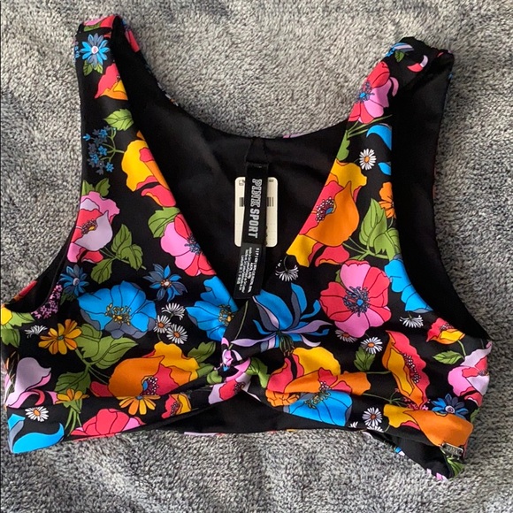 GymTo Swim reversible Twist Front Top Set - Picture 13 of 13